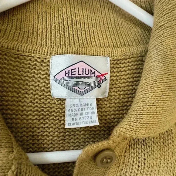 Vintage Helium Knit sleeveless sweater - Picture 2 of 3